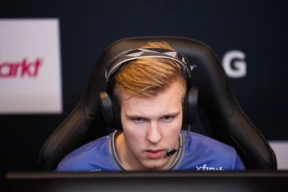 Cr1t- headshot